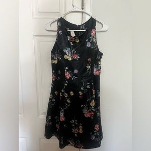 Vintage floral mini dress